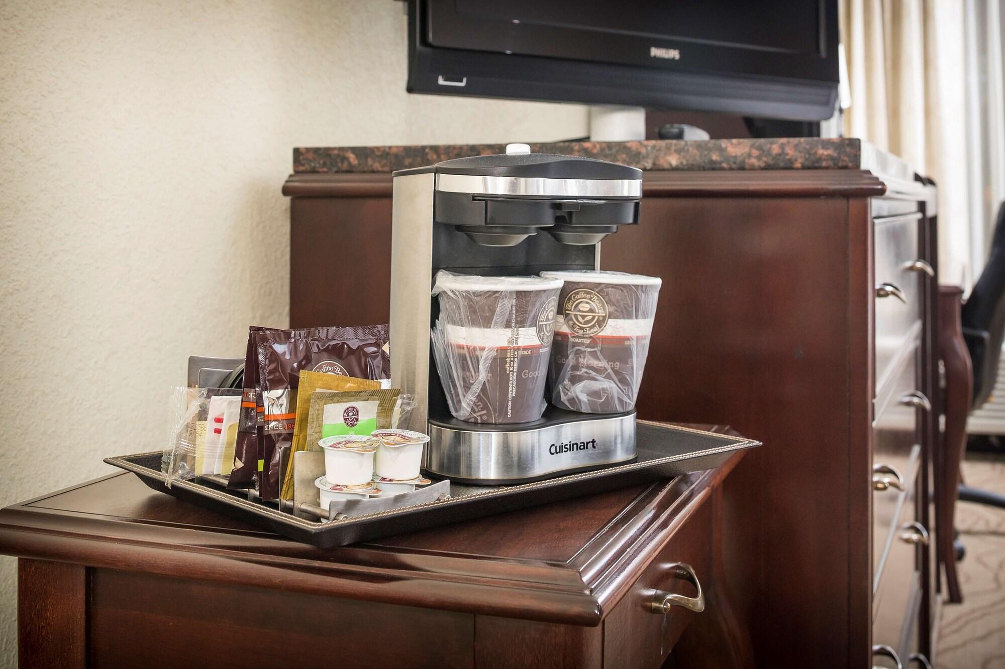 Hotel Doubletree By Hilton Boston-Milford Zewnętrze zdjęcie