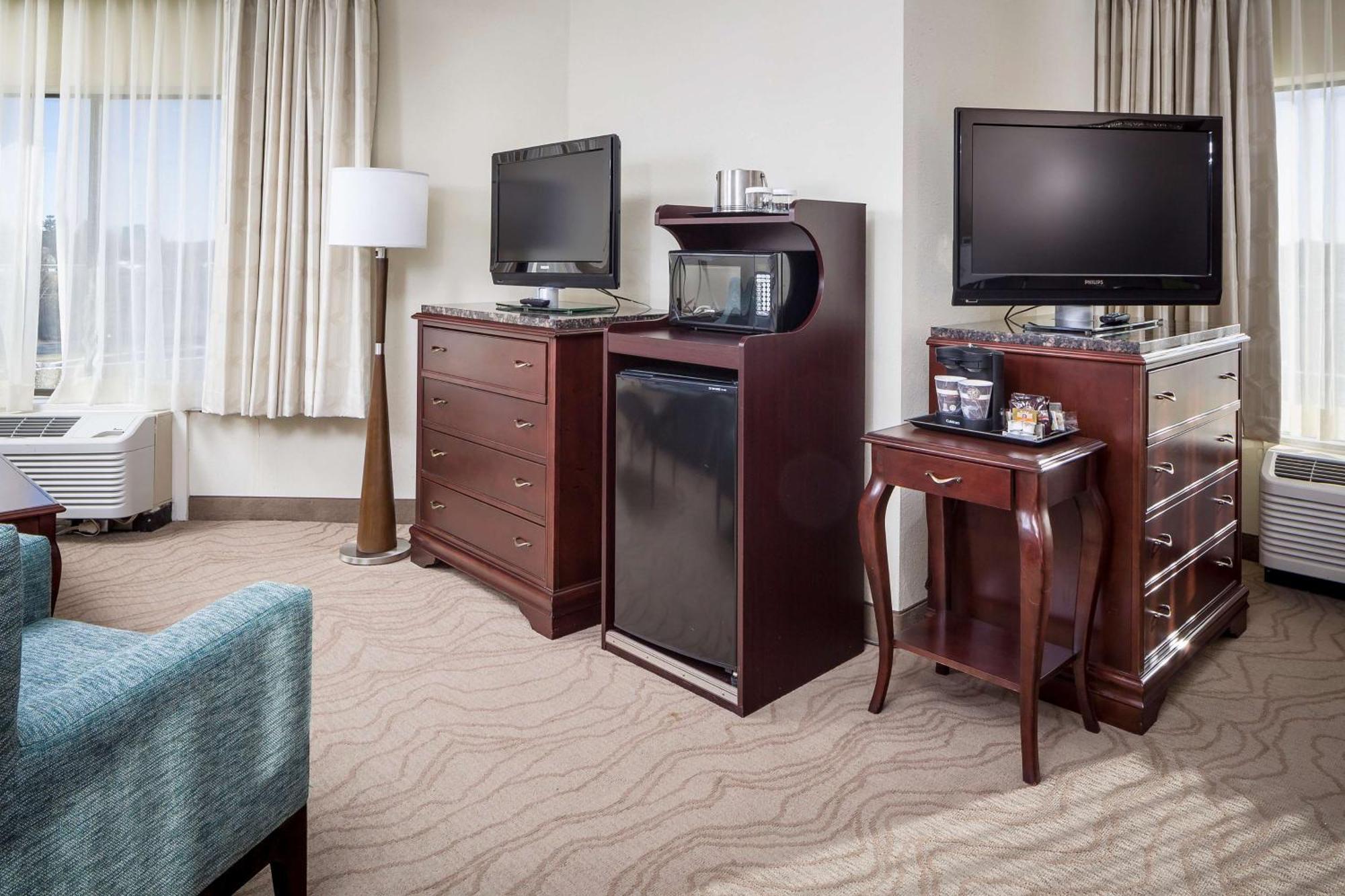 Hotel Doubletree By Hilton Boston-Milford Zewnętrze zdjęcie